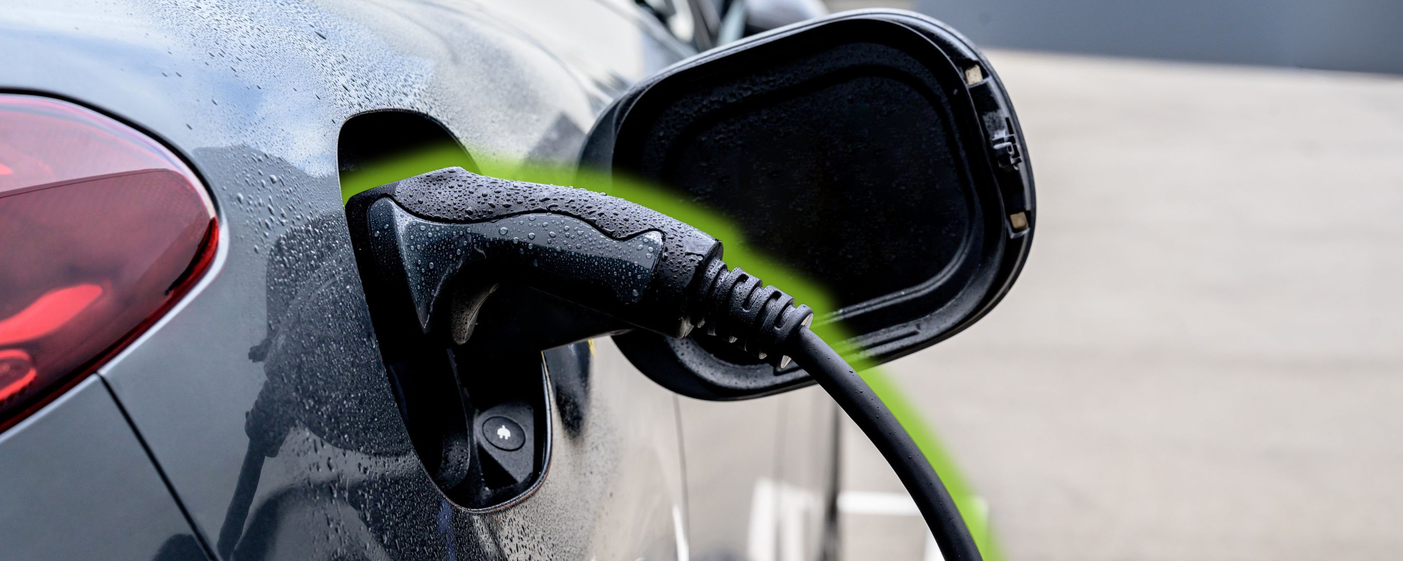 brennenstuhl® met la puissance sur la route : Nouvelles solutions de recharge pour l’e-mobilité